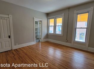 17 E 26th St #1, Minneapolis, MN 55404
