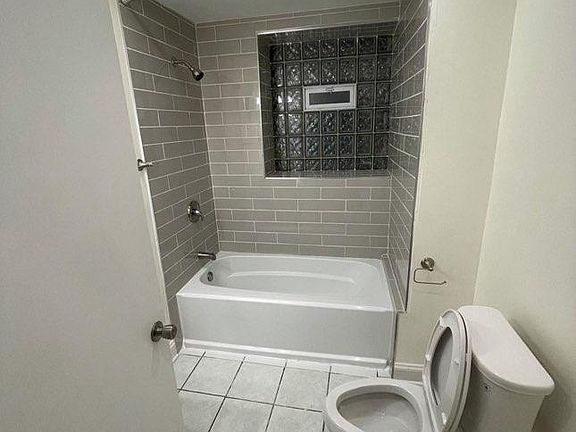 5th image of 1019 N Mozart St