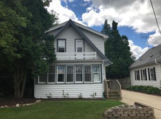 407 Harvey Ave, Waukesha, WI 53186