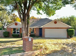 1604 Mark Wood St, Midwest City, OK 73130