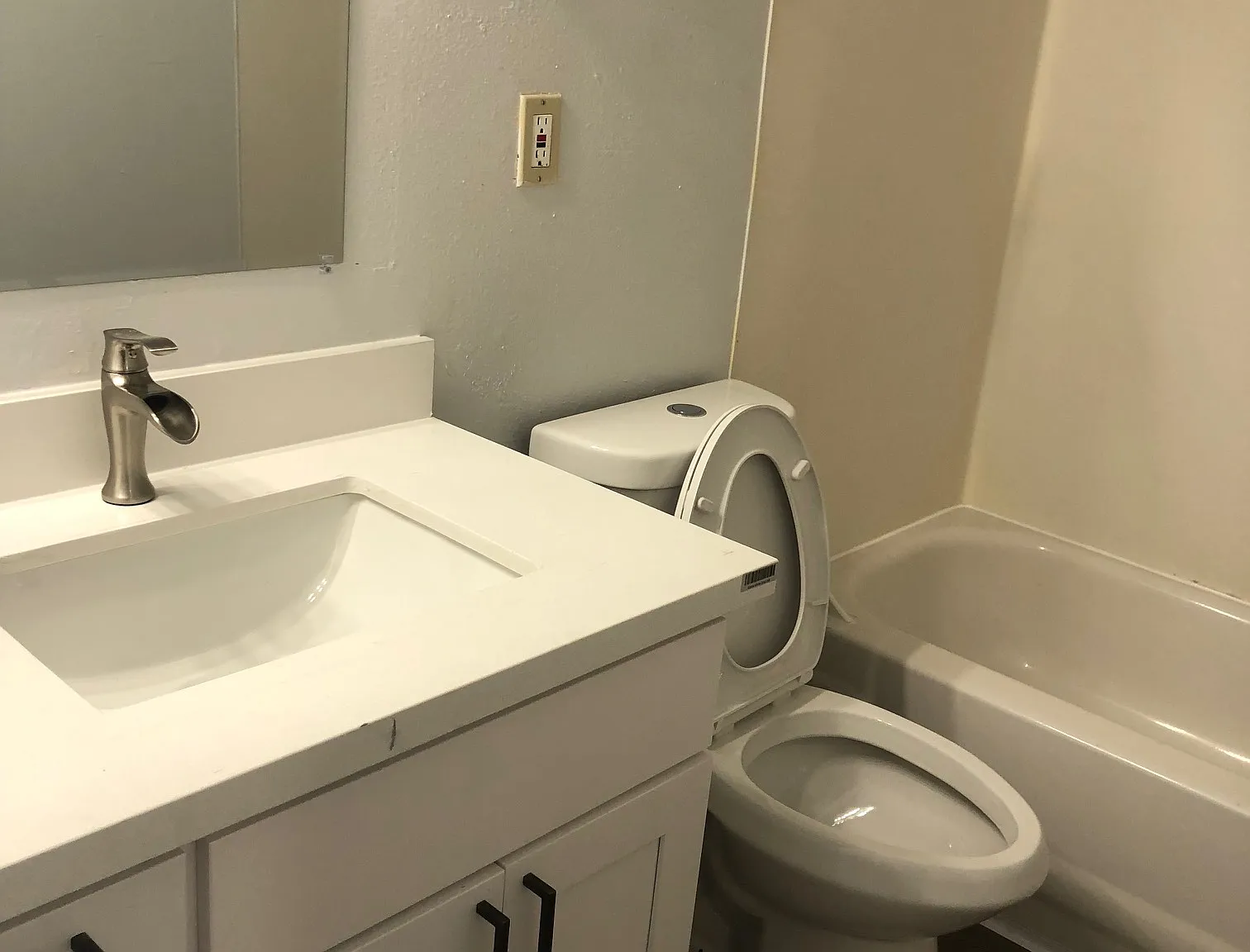 3 bed, 950 sqft, $1,850 — Photo 4