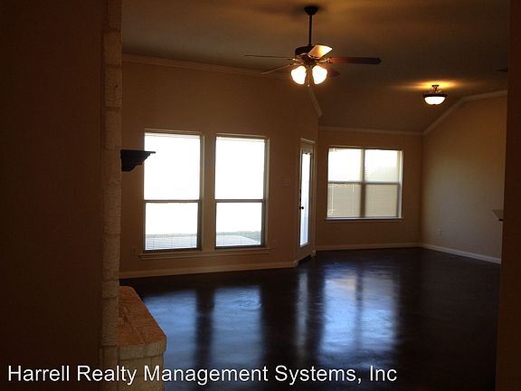 2nd image of 404 Park Place Dr