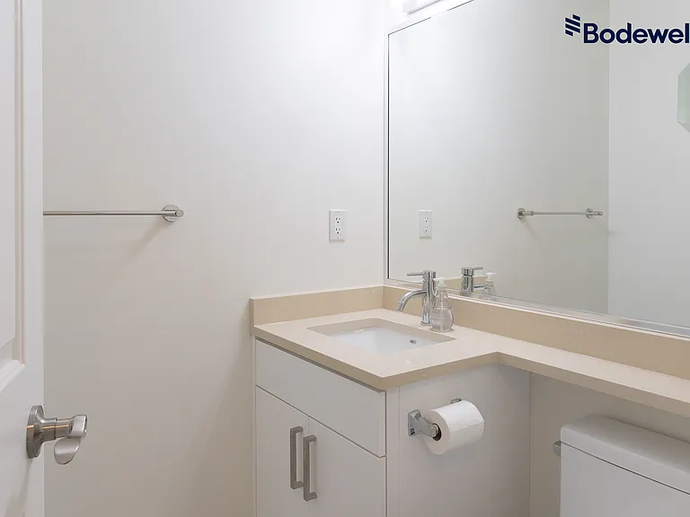 32XX Bermon Pl — Photo 10