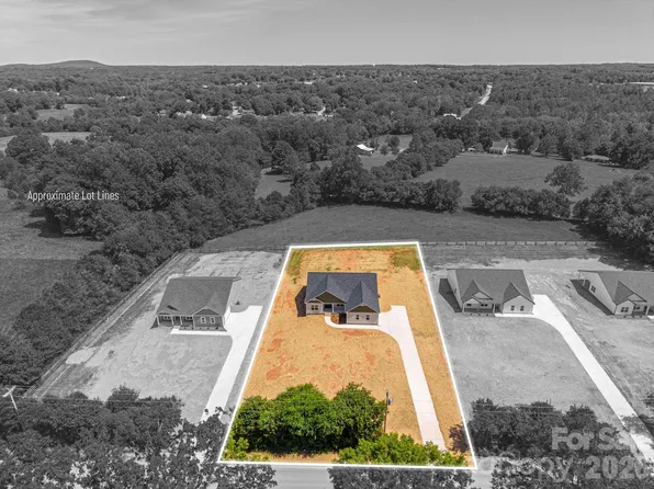 1343 Zeb Haynes Rd, Maiden, NC 28650