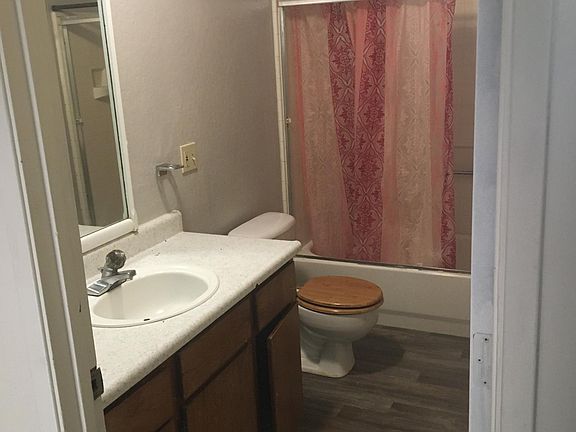 2nd image of 950 Lodi Ave #2