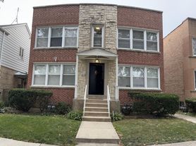 4835 Hull St, Skokie, IL