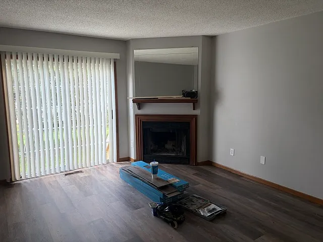 2 bed, 1.5 bath, 1200 sqft, $1,475 — Photo 2