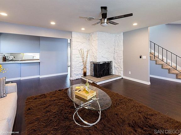 3rd image of 320 E Millan St