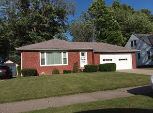 1107 Homestead Rd, South Euclid, OH 44121