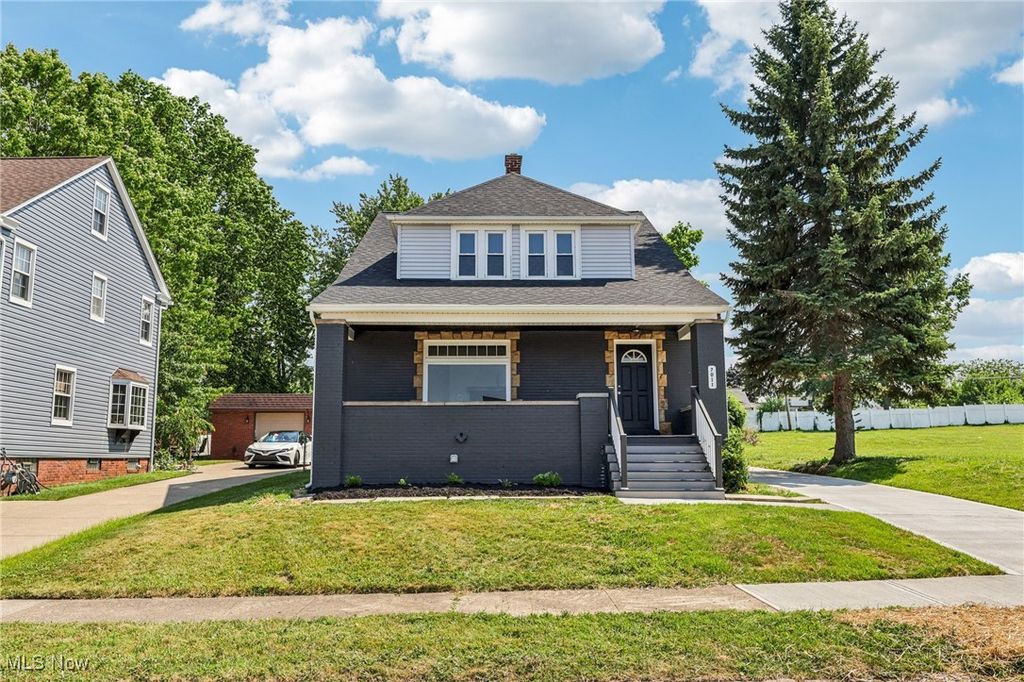 Real estate listing image