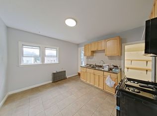 24 Kent St #24, Quincy, MA 02169