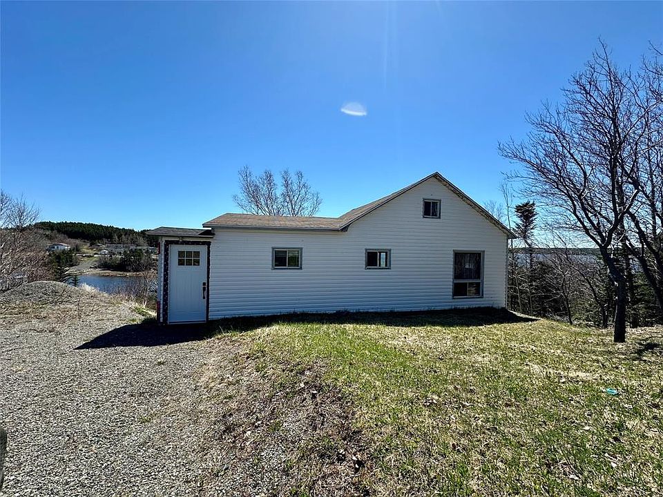 1st image of 27 Village Cove Road W