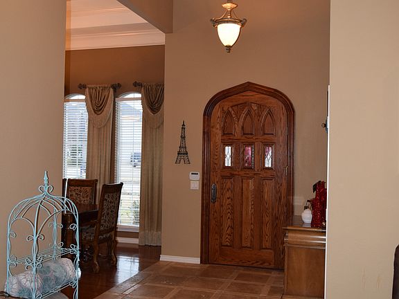 4th image of 3410 Darnell Dr