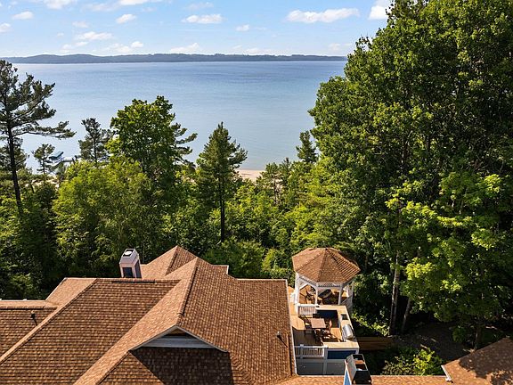 4th image of 6257 Plum Dr