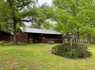 1022 Old Natchez Trce, Canton, MS 39046