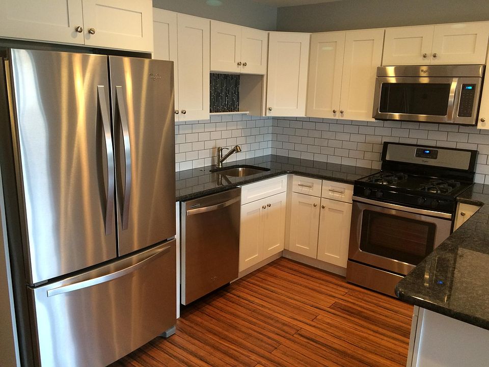 1st image of 4824 Silverwood St #1