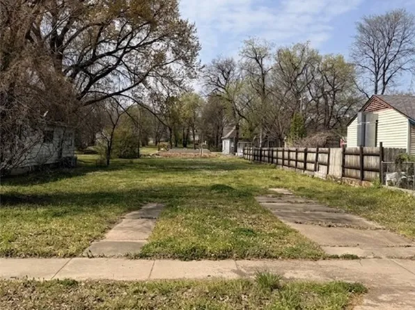 1015 N 8th St, Fort Smith, AR 72901