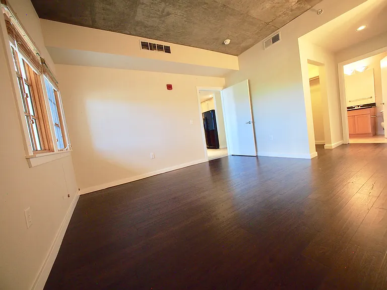 275 S Harrison St #505 — Photo 38