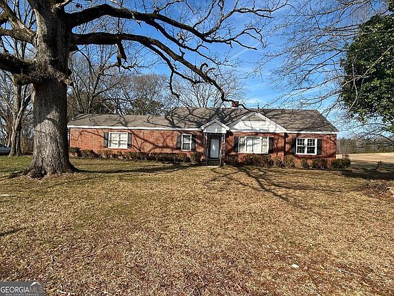 2nd image of 526 McDonald Rd