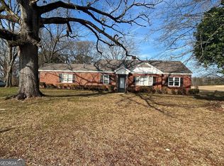 526 McDonald Rd, Covington, GA 30014