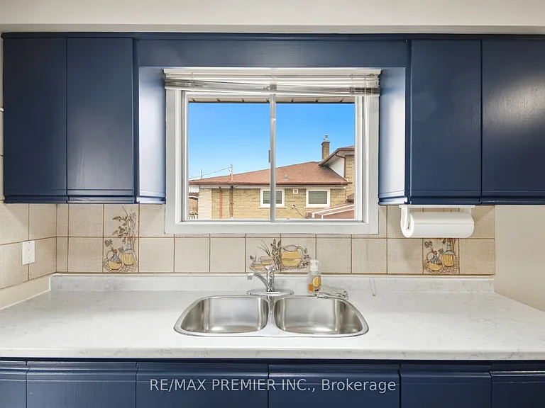 55 Plunkett Rd — Photo 11