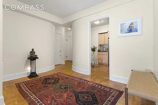 Rented by Compass | media 38