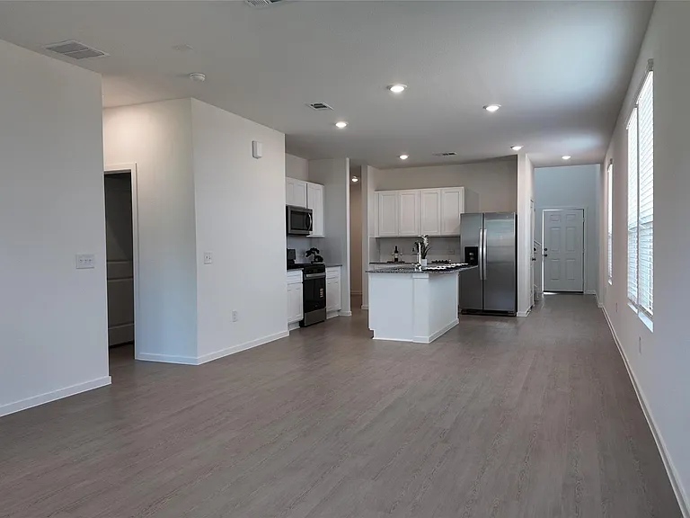 15917 Blass Valley Dr — Photo 12