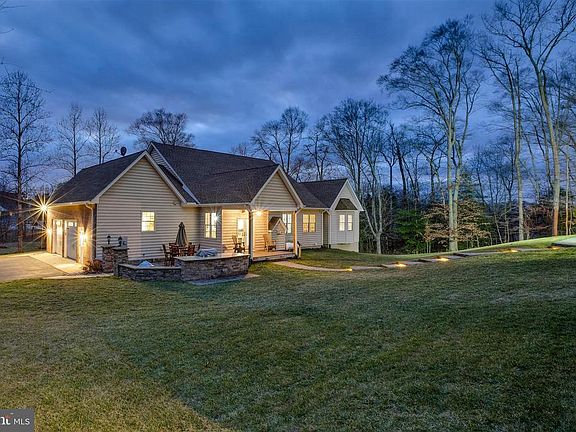 3rd image of 28492 Oema Ct