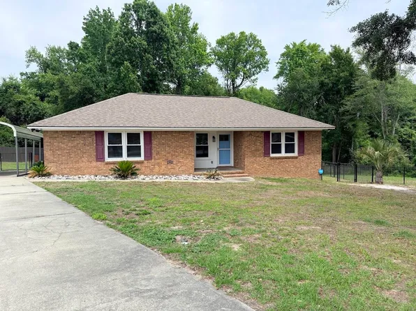 796 Club Ln, Sumter, SC 29154