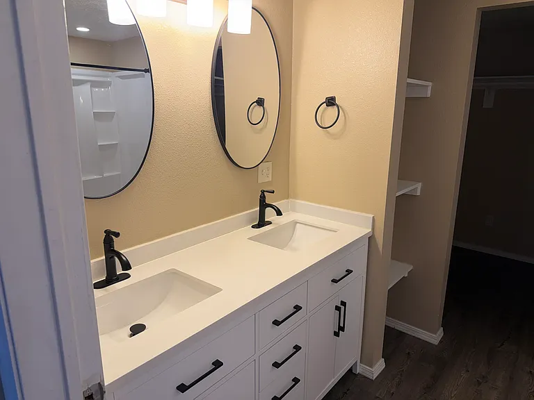9415 Rio Grande Blvd NW #5 — Photo 5