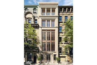 56 East 66th Street in Lenox Hill