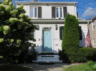 8979 216th St, Queens Village, NY 11427