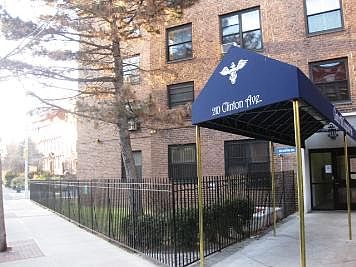 5th image of 210 Clinton Ave APT 6D