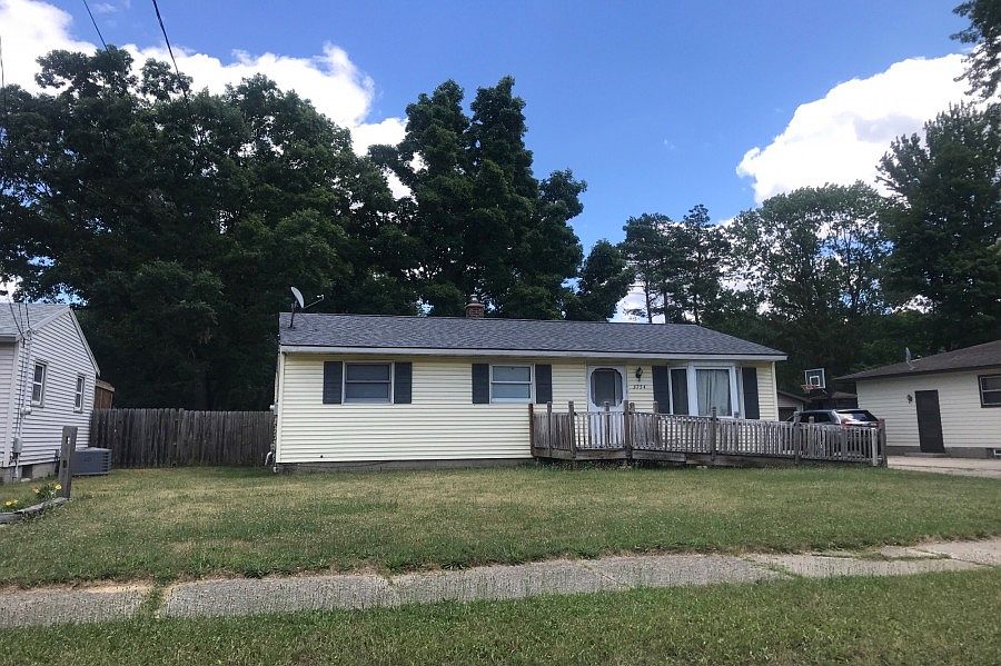 1st image of 3754 Wedgewood Dr SW