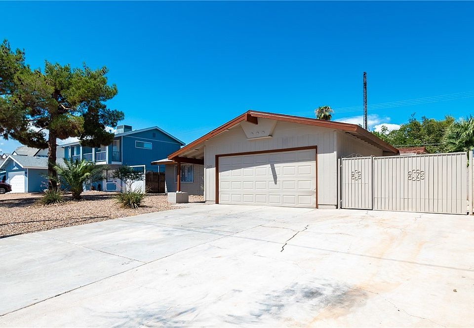 1st image of 2472 Palma Vista Ave