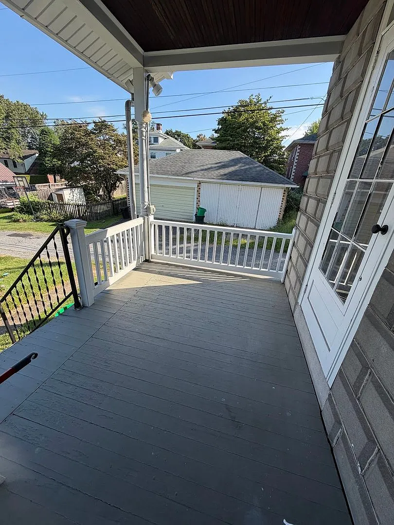 2 Bedroom House For Rent — Photo 4