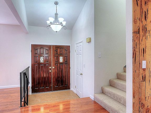 4th image of 1617 Wyatt Way