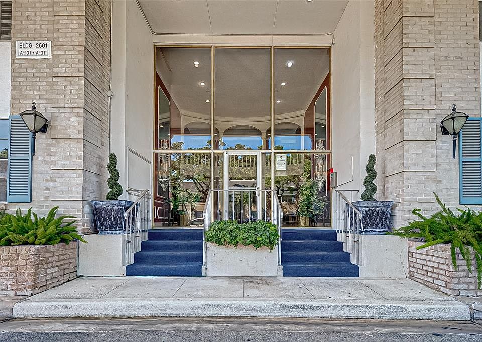 1st image of 2601 Bellefontaine St APT A206