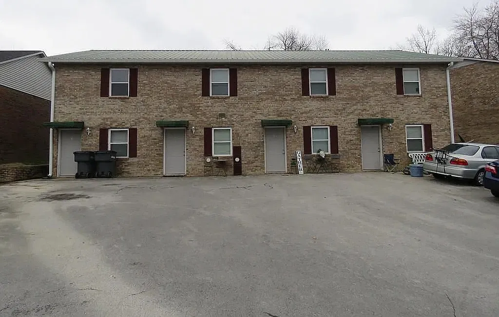 1819 Summerhaven Ave — Photo 1