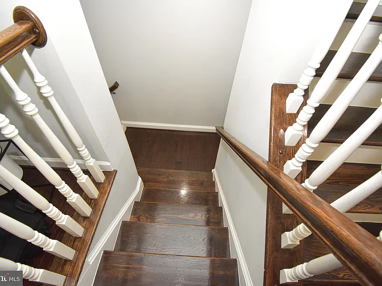 21268 Park Grove Ter — Photo 38