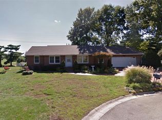 560 Mallard Dr, East Alton, IL 62024