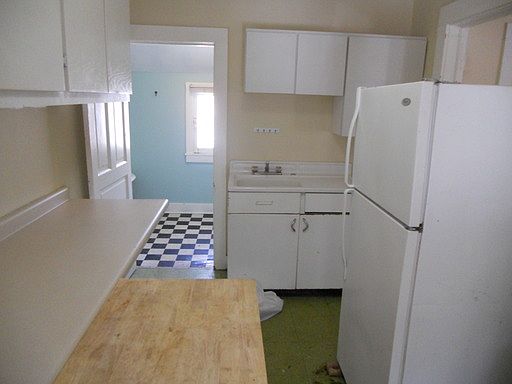 2nd image of 435 Harlan Ave NE #2