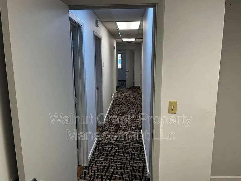 4642 Oberlin Ave #102 — Photo 7