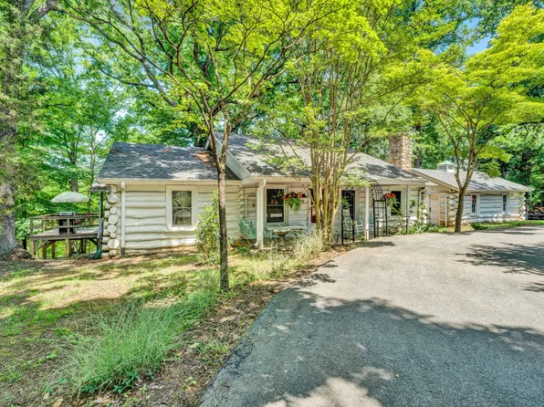 3326 Pineland Rd SW, Roanoke, VA 24018