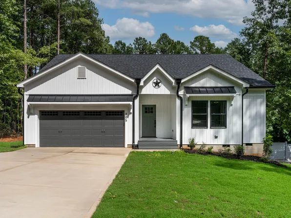 205 Shawnee Dr, Louisburg, NC 27549