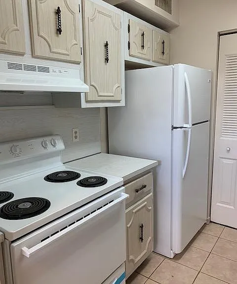 1250 Old Boynton Rd #312 — Photo 9