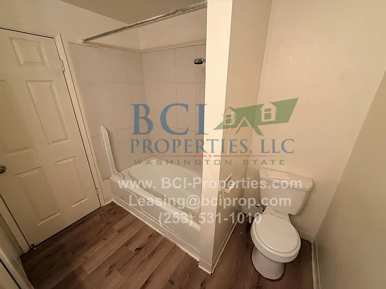 8624 Pacific Ave — Photo 10