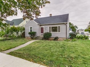 7802 28th Ave, Kenosha, WI 53143