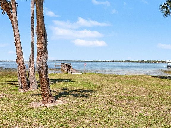 4th image of 58 Deer Rd