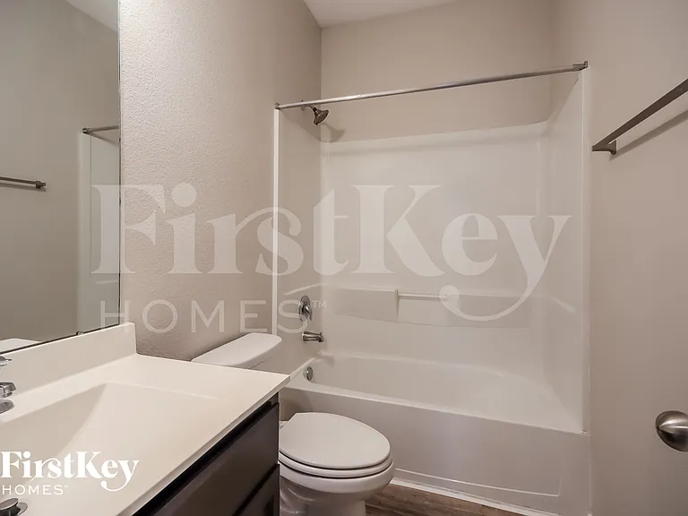 11506 Castle Nugent Ct — Photo 14